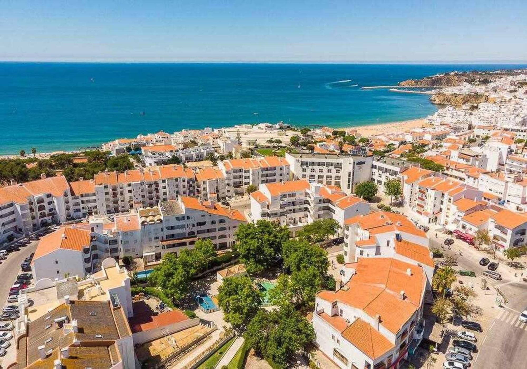 Central Town 2-Bedroom Apartment Албуфейра Экстерьер фото